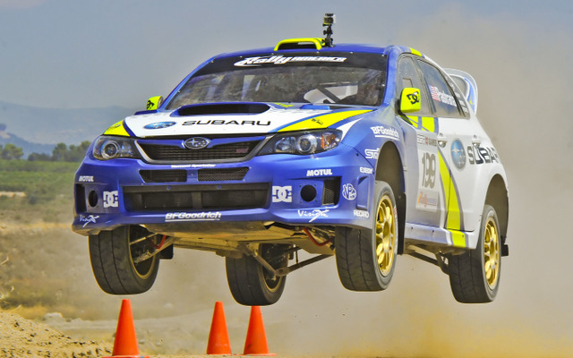 インプレッサWRX STIベースのラリーマシン