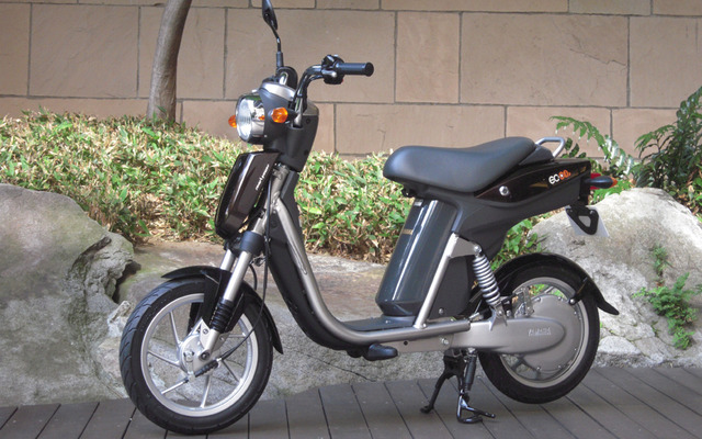 7月14日に発表された電動バイクEC-03。台湾など新興国での販売も予定されている