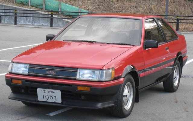 AE86カローラレビン