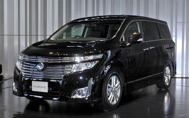 エルグランド新型。販売好調