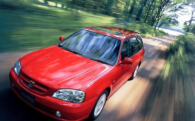 ホンダ“コデッセイ”改メ『ストリーム』10月26日に発表