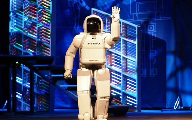 ホンダ『ASIMO』が欧州デビュー「人間型ロボットの挑戦」