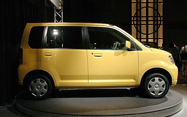 【新聞ウォッチ】ダイムラーと軽自動車を開発する三菱の狙いは?