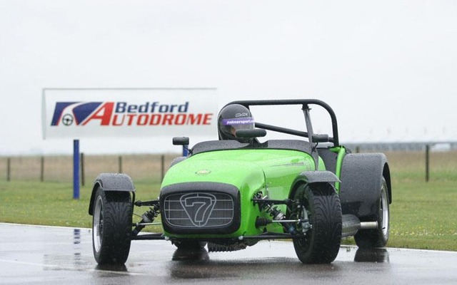 ケイターハムから“スペシャル・セブン”が2車種