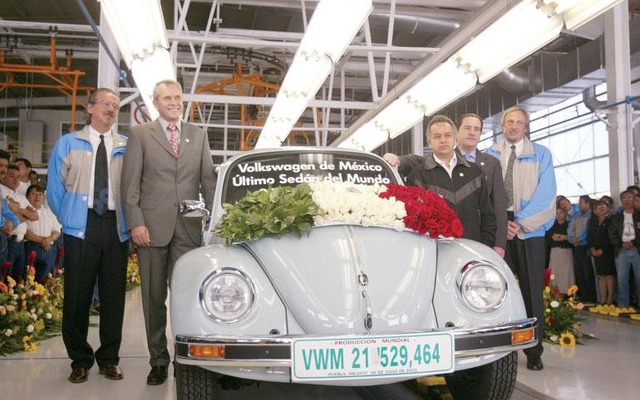 さようなら! VW『ビートル』---58年間2000万台の生産を終了
