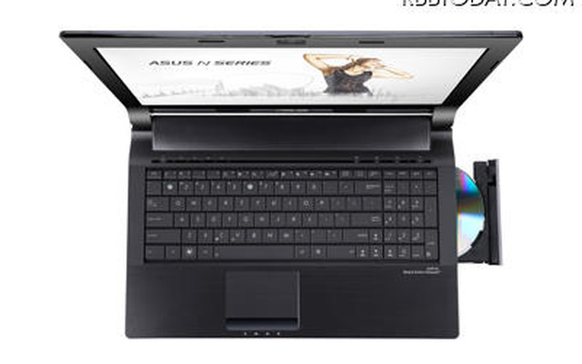 ノートPC、ネットブック、2010年冬モデル、ASUSTeK Computer 「N53Jf」のBlu-rayドライブ搭載イメージ