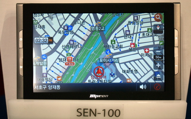 韓国内で130万台の大ヒットを記録したETC一体型PND『EN（SEN-100）』。市販価格で30万ウォン（約2万4000円程度）とETCを別に買う必要がない値頃感が受けているという