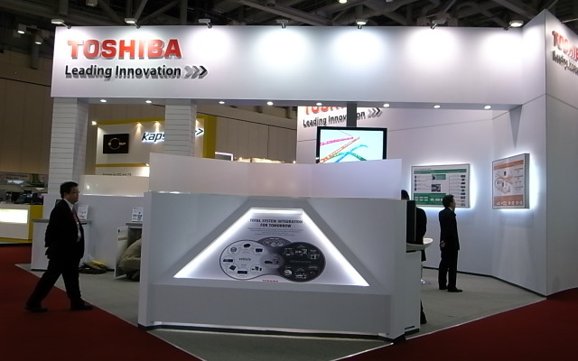 東芝