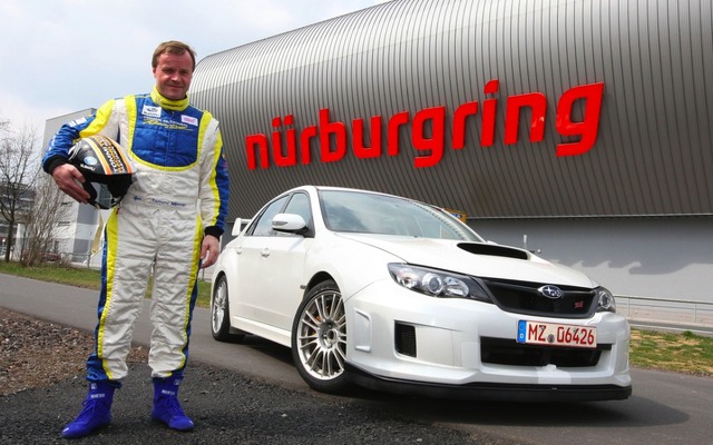 トミ・マキネン氏とインプレッサWRX