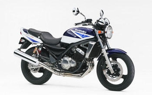 スズキ『GSX250FX』でレーサー気分---レーシングカラー追加