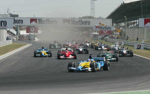 【F1ハンガリーGP写真蔵】最年少優勝アロンソにチームも熱狂