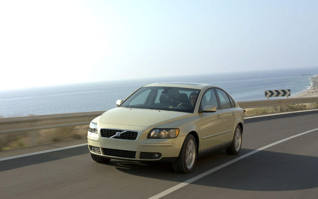 【フランクフルトショー2003出品車】新型ボルボ『S40』で拡大
