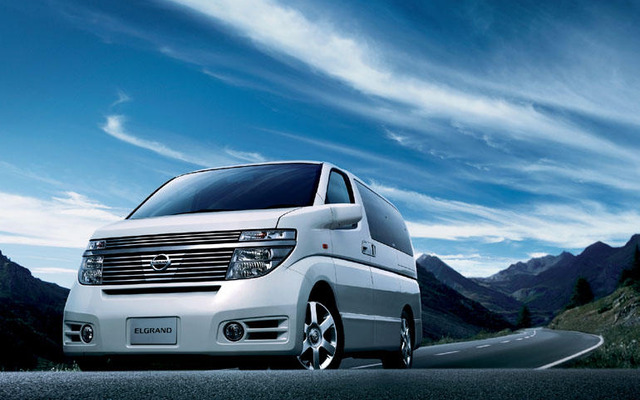 日産『エルグランド』のハイウェイスターを一部改良