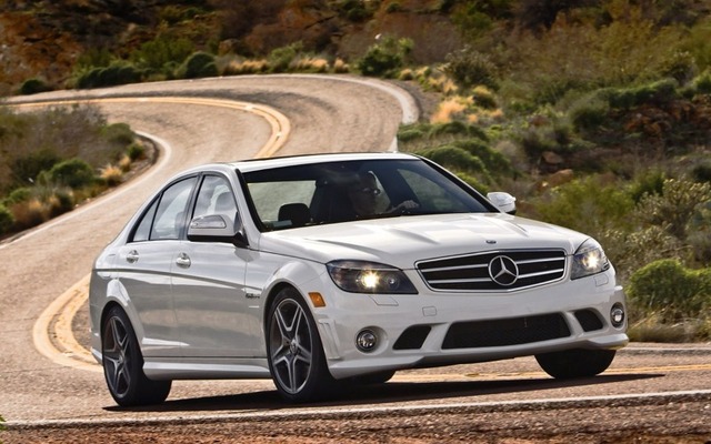 現行のC63 AMG