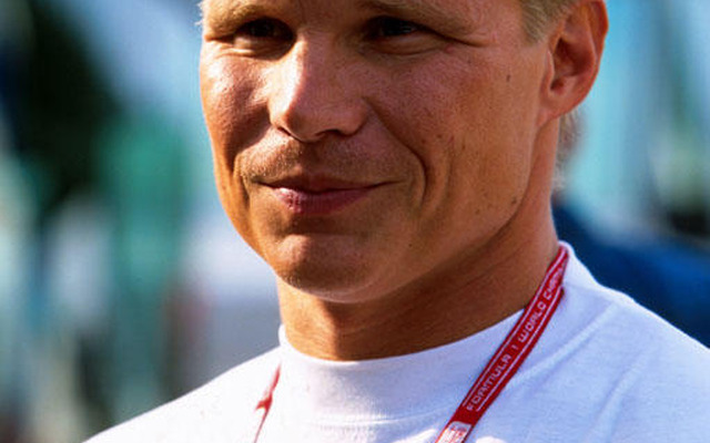 ミカ・サロがレースに復帰