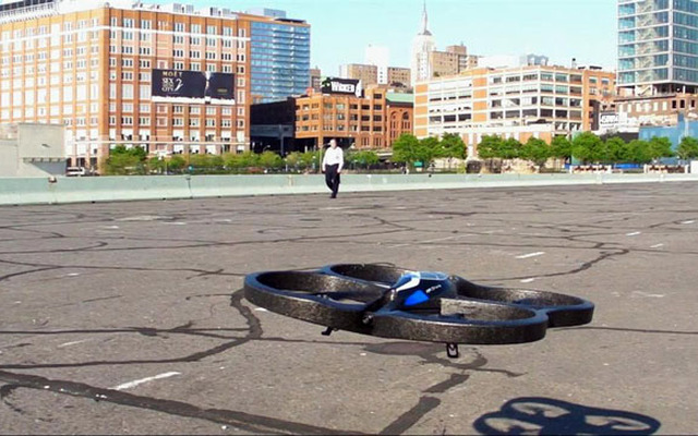 AR. Drone（エイアールドローン）