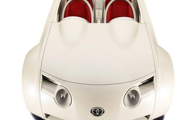 【フランクフルトショー2003出品車】トヨタ『CS＆S』……ハイブリッドだぞ