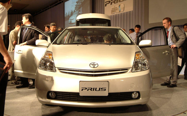 【新型トヨタ『プリウス』発表】近未来に全車をハイブリッドに