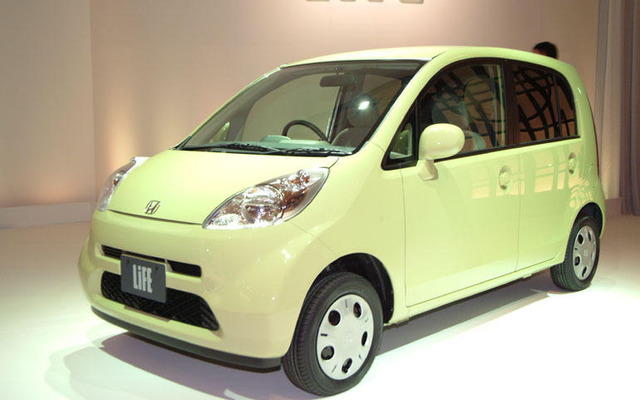 【新型ホンダ『ライフ』発表】「やさしさ」で機能を包むインテリア