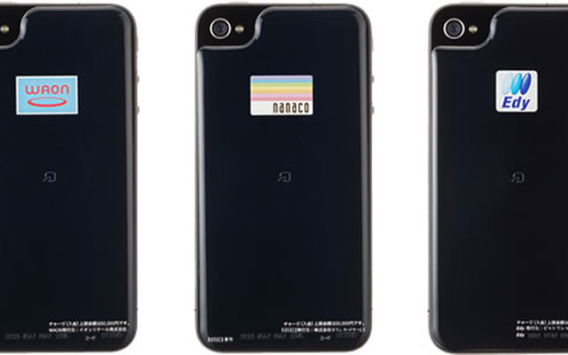 アップル iPhone4 で電子決済を可能にするシールを発売
