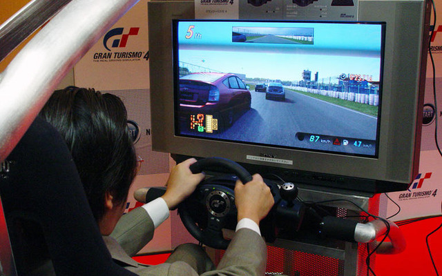 【GT4・プリウストライアル】最速で楽しめるGT4、プリウス試乗でプレゼント