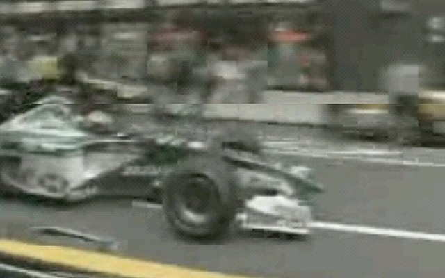 ジャガーF1の2人が演じた『タクシードライバー』---ウェブで見よう!