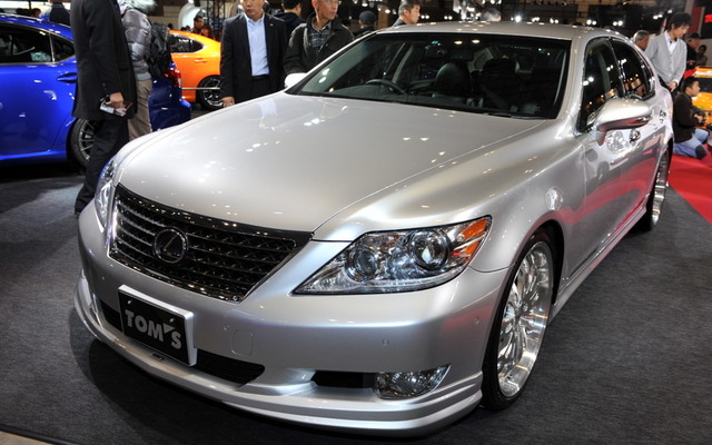レクサス LS460 トムスバージョン