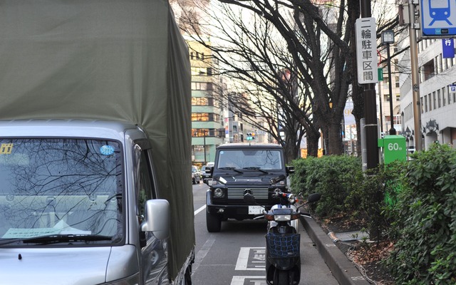 四輪車の駐車に押され、利用者も少ない　撮影＝中島みなみ