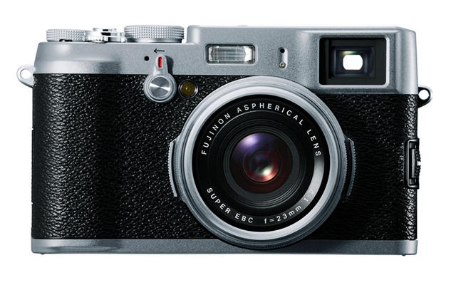 コンパクトデジタルカメラ、富士フイルム 「FinePix X100」前面