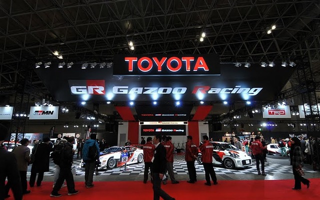 東京オートサロン11のトヨタブース。10年より来場者が増えるなど、国内でも活気が戻りつつある