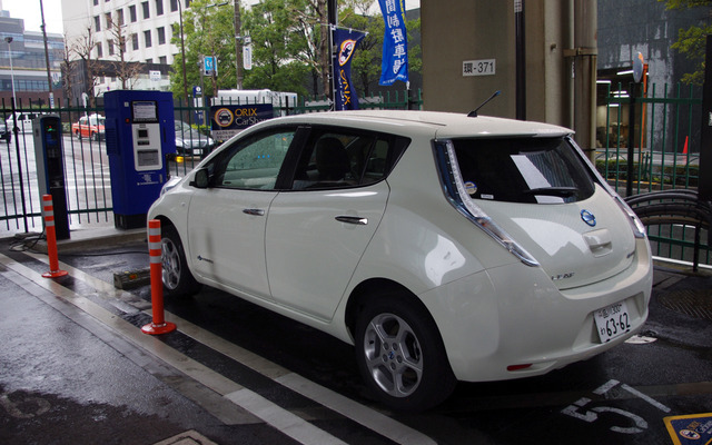 都内5か所でEVカーシェアリングを開始。六本木駐車場には日産リーフを配備する