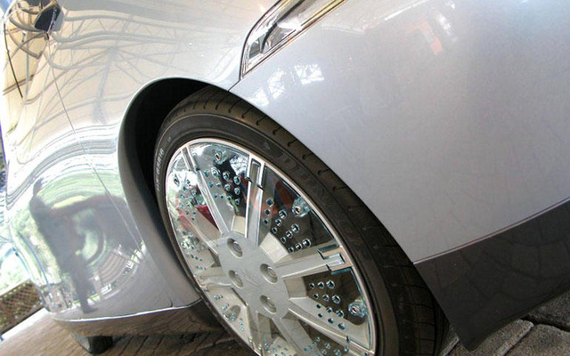 【東京ショー2003出品車】性能で描くダイハツの夢---『UFE-II』