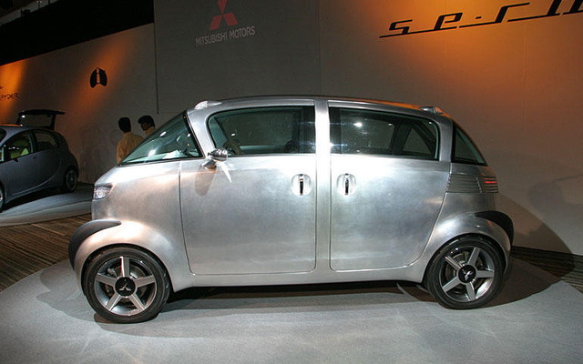 【東京ショー2003出品車】オトナの趣味ですな……三菱『SE・RO』