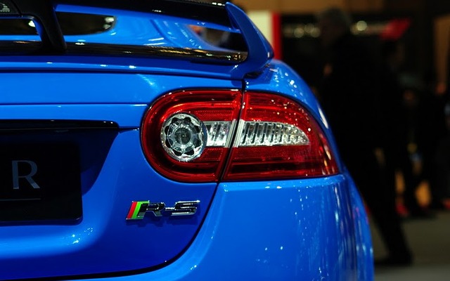ジャガー XKR-S