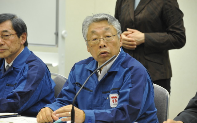 （13日22時・千代田区）　撮影＝中島みなみ