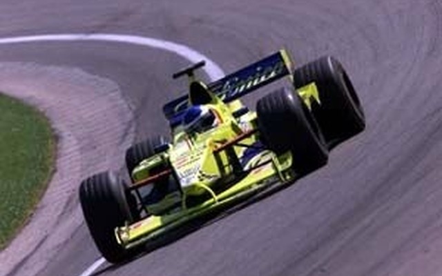 1日に2度F1マシンに轢かれた男