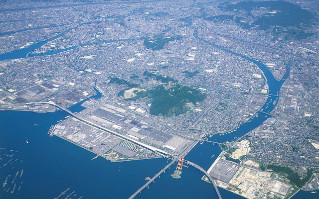 マツダ本社工場（広島県安芸郡府中町）