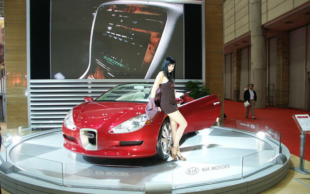 【東京ショー2003速報】KIAのコンセプトカー『KCV-3』