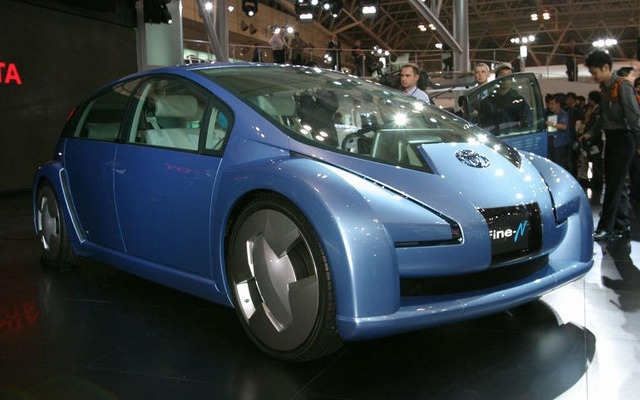 【東京ショー2003速報】トヨタ、ついにリチウムイオン電池採用—『ファインN』