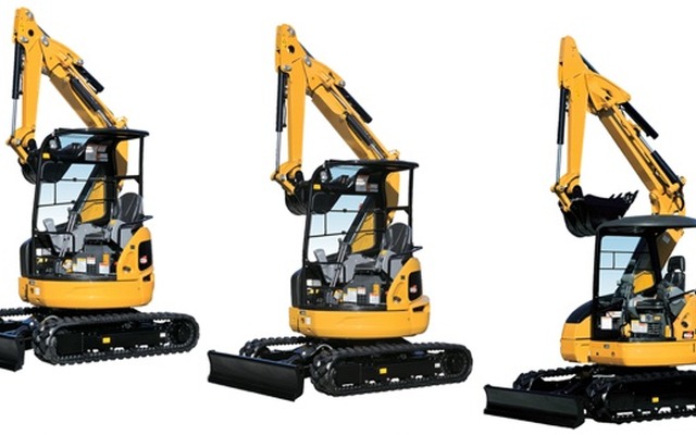 向かって左からFIGA 030 SR、FIGA 040 SRおよびFIGA 050 SR