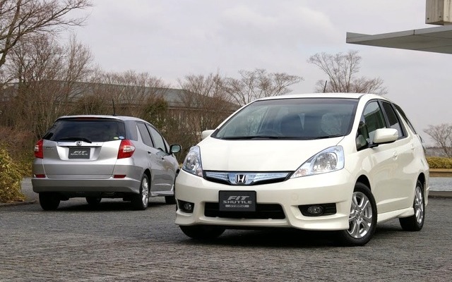 フィットシャトル・ハイブリッド。新型車発売が延期された例