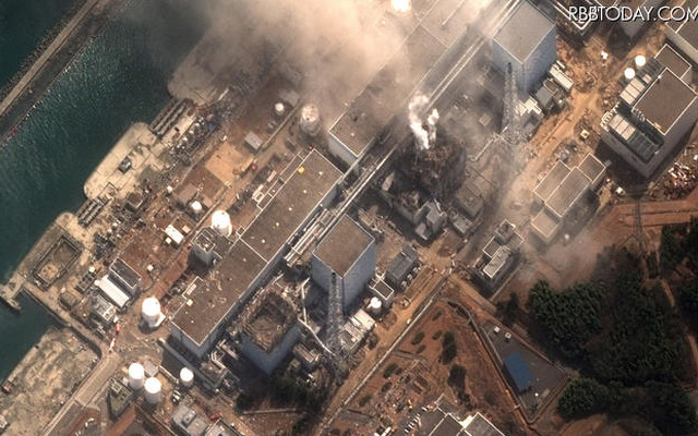 福島第一原子力発電所（3月14日撮影）（c）DigitalGlobe社 福島第一原子力発電所（3月14日撮影）（c）DigitalGlobe社
