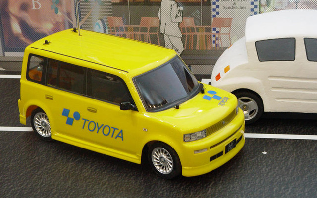 【東京ショー2003速報】トヨタ『プリウス』のパーキングアシストを疑似体験