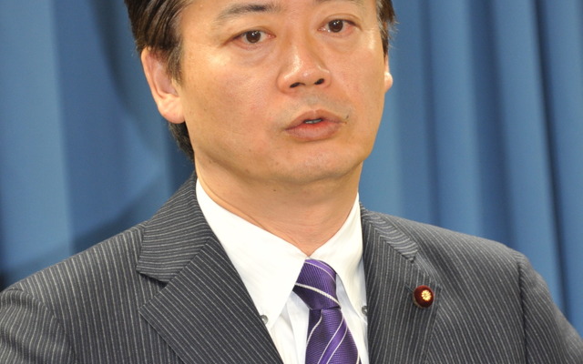 玄葉光一郎国家戦略担当相（政調会長）