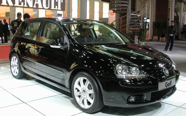 【東京ショー2003速報】VW『ゴルフV』、日本導入は2004年夏か