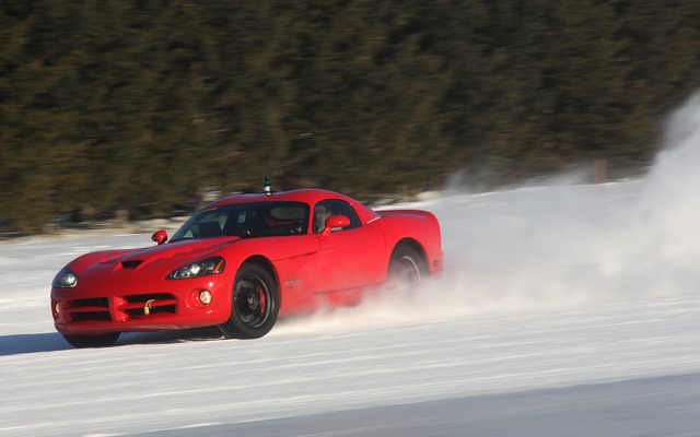 ダッジ バイパー 次期型が雪上テスト