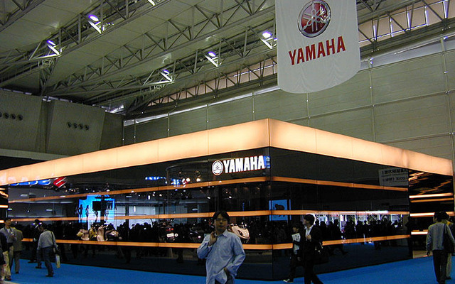 【東京ショー2003速報】ヤマハの閉鎖的空間…理由があります。