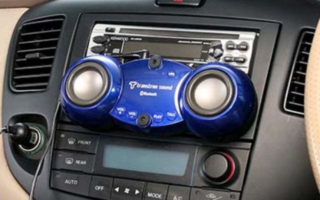 サンワサプライ、スマートフォン用Bluetooth車載スピーカーを発売