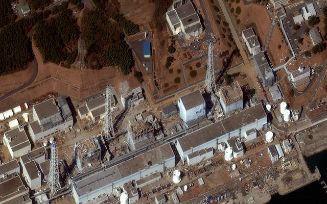 福島第一原子力発電所（3月18日撮影）（c）DigitalGlobe社 福島第一原子力発電所（3月18日撮影）（c）DigitalGlobe社