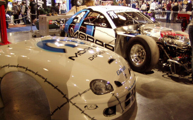 【SEMA】クライスラーが大英断---「スピードショップ」